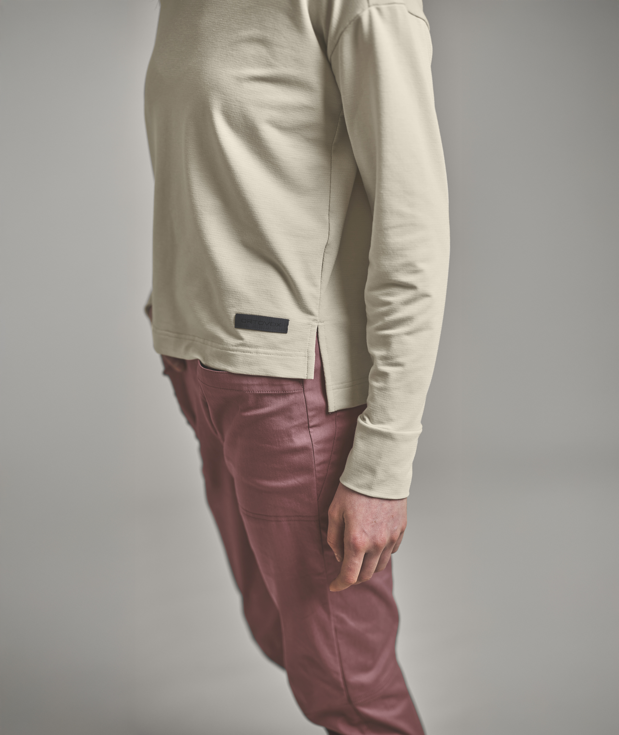 87124-AFFINITY_HOODY_W-D-04.jpg 87124-AFFINITY_HOODY_W-D-04.jpg